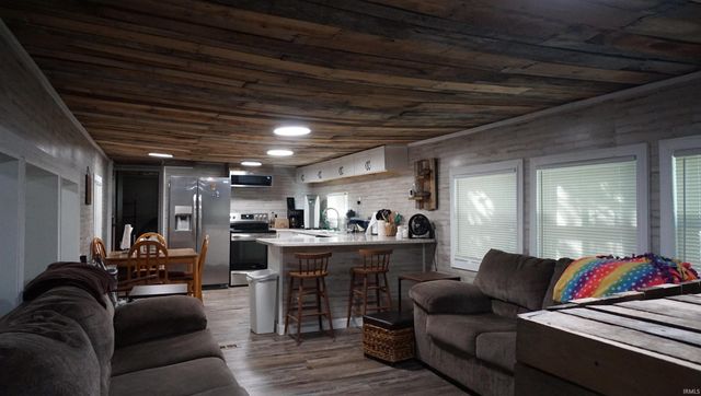 12733 Yellowbanks Trail 69 N, Dale, IN 47523