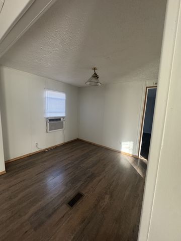 432 Andrews Ave, Hartsville, TN 37074