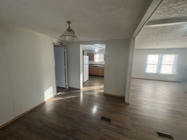 432 Andrews Ave, Hartsville, TN 37074