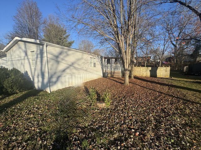 432 Andrews Ave, Hartsville, TN 37074