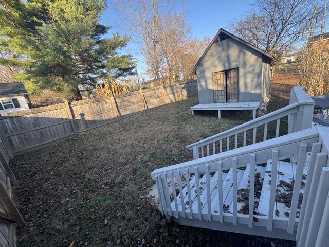 432 Andrews Ave, Hartsville, TN 37074