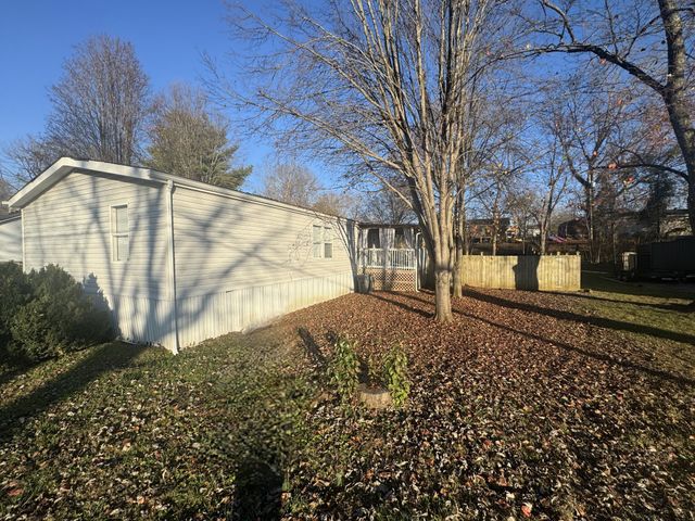 432 Andrews Ave, Hartsville, TN 37074