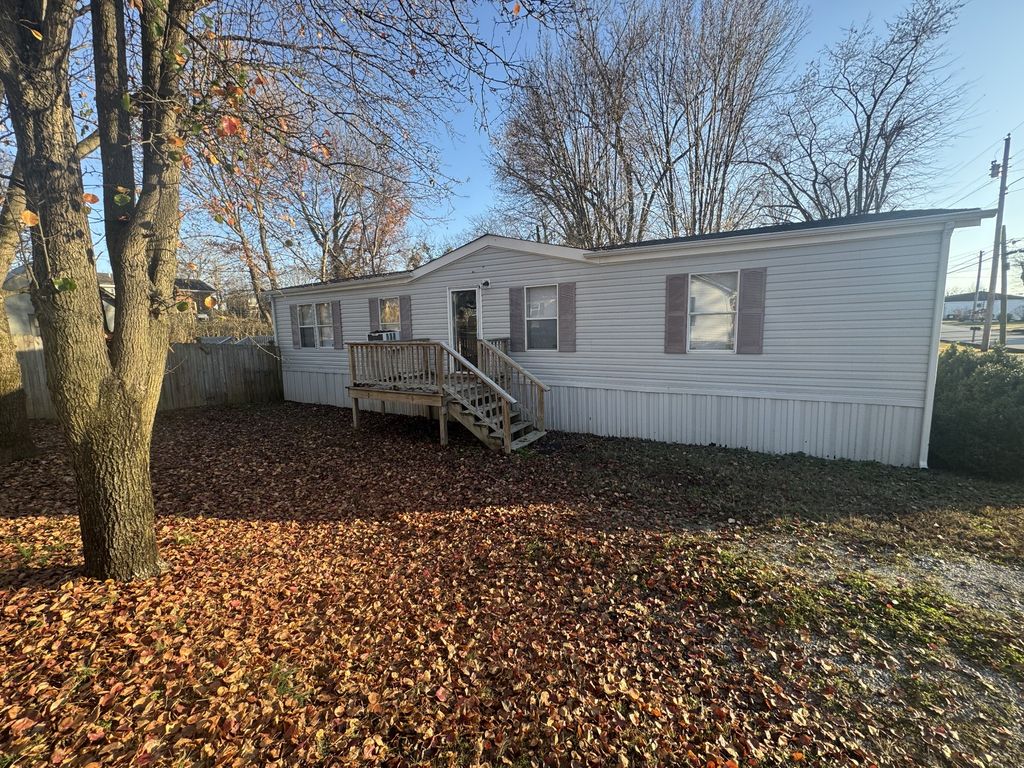 432 Andrews Ave, Hartsville, TN 37074