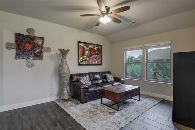173 Hackney Street, Waxahachie, TX 75165