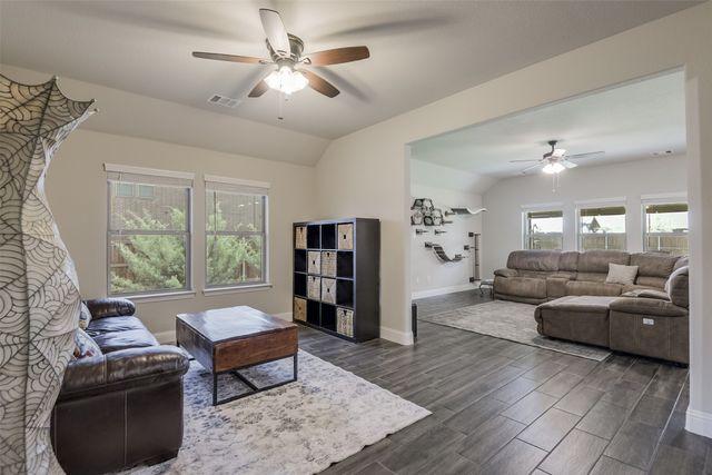 173 Hackney Street, Waxahachie, TX 75165
