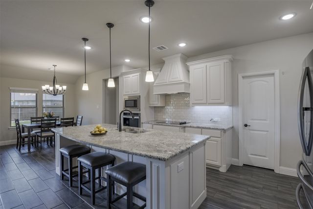 173 Hackney Street, Waxahachie, TX 75165