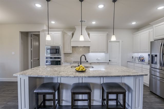 173 Hackney Street, Waxahachie, TX 75165