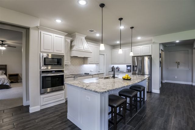 173 Hackney Street, Waxahachie, TX 75165
