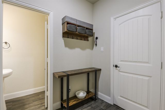 173 Hackney Street, Waxahachie, TX 75165