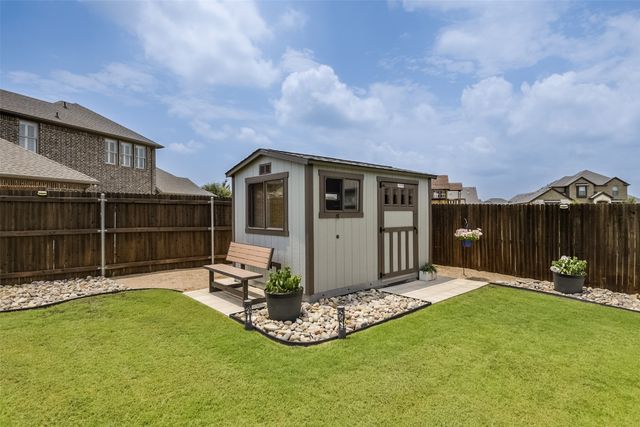 173 Hackney Street, Waxahachie, TX 75165