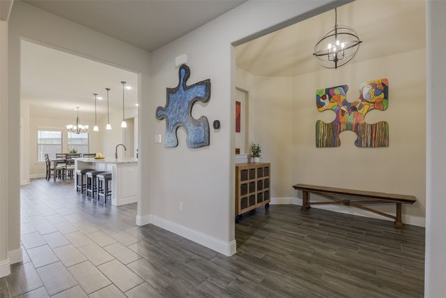 173 Hackney Street, Waxahachie, TX 75165