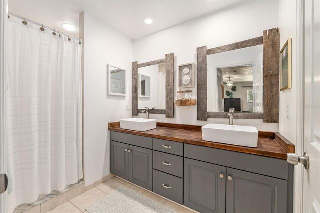 340 NW 233RD TERRACE, Newberry, FL 32669