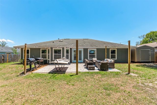 340 NW 233RD TERRACE, Newberry, FL 32669