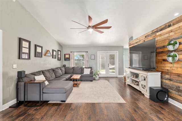 340 NW 233RD TERRACE, Newberry, FL 32669