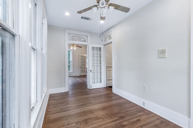 721 W Washington St., Sherman, TX 75092