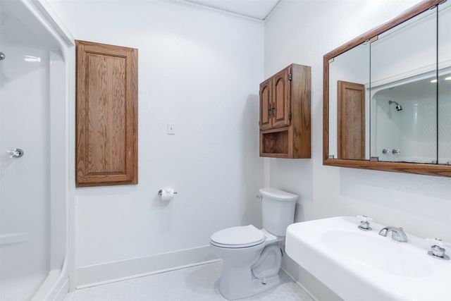 721 W Washington St., Sherman, TX 75092