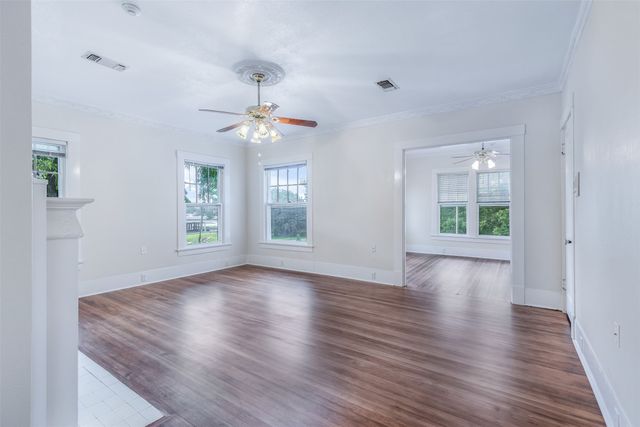 721 W Washington St., Sherman, TX 75092