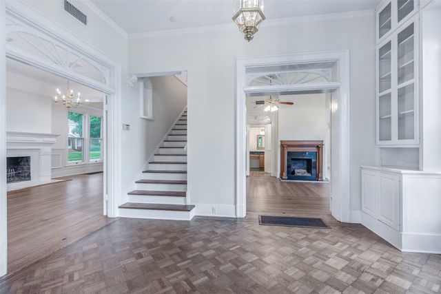 721 W Washington St., Sherman, TX 75092