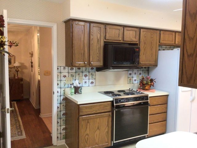 107 Myrtle Trace Dr., Conway, SC 29526