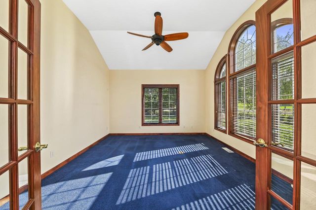 261 Steeple Pointe CIRCLE, Delafield, WI 53018