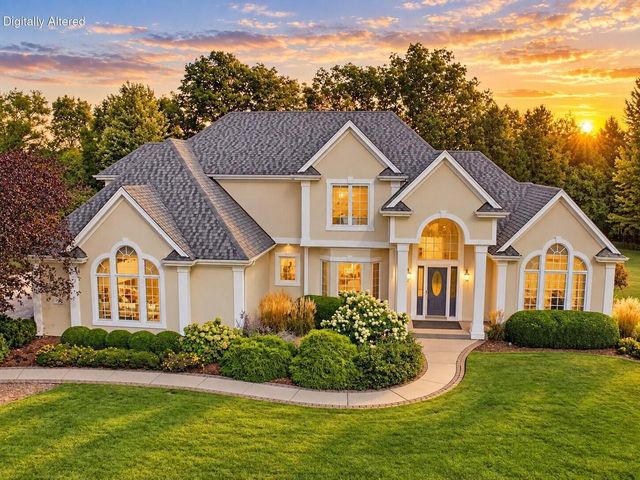 261 Steeple Pointe CIRCLE, Delafield, WI 53018