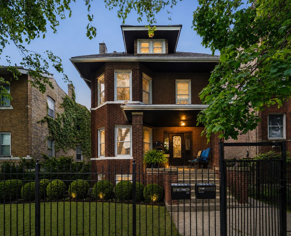 4834 N Ridgeway Avenue 3, Chicago, IL 60625