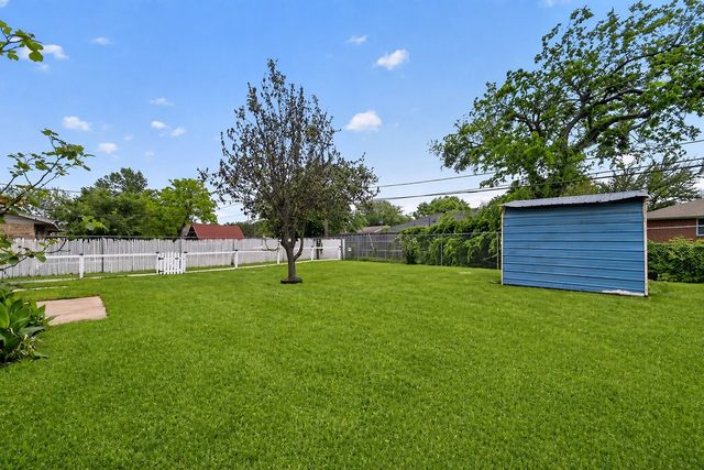 409 Southlake Drive, Forney, TX 75126