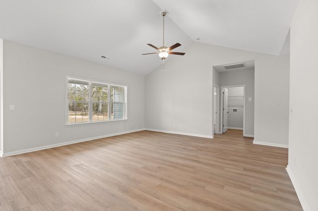 1401 Loop Circle, Longs, SC 29568