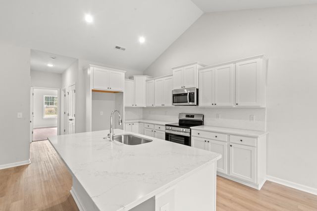 1401 Loop Circle, Longs, SC 29568