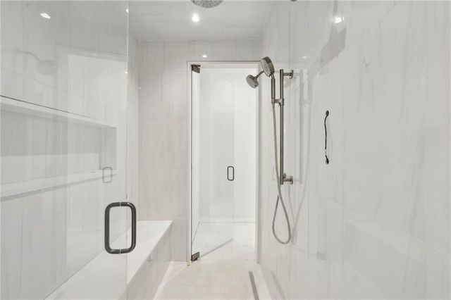 825 Kenry Court, Atlanta, GA 30342