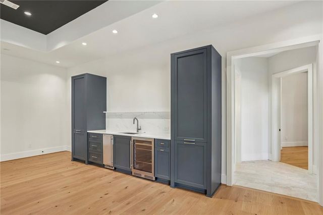 825 Kenry Court, Atlanta, GA 30342