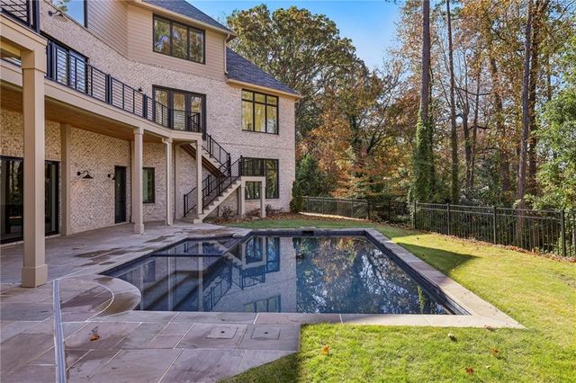 825 Kenry Court, Atlanta, GA 30342