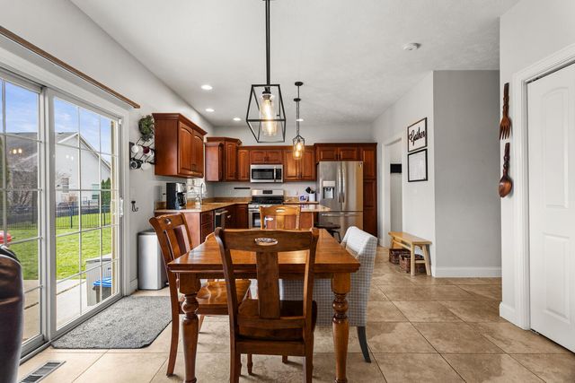 2116 Leahs Lane, Champaign, IL 61822