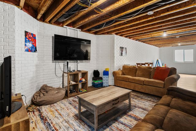 2116 Leahs Lane, Champaign, IL 61822