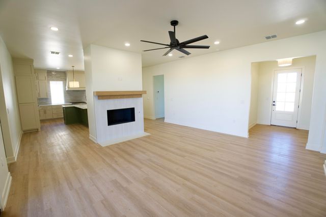 13806 Utica Avenue, Lubbock, TX 79424