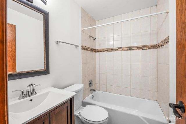 907 Curtiss Street 101, Downers Grove, IL 60515