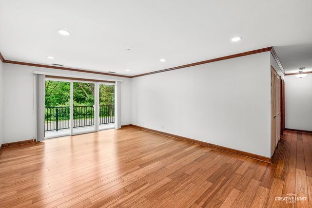 907 Curtiss Street 101, Downers Grove, IL 60515