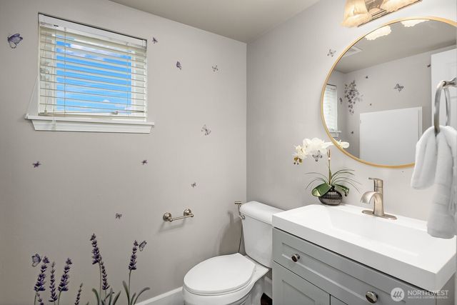 7306 Douglas Avenue SE, Snoqualmie, WA 98065