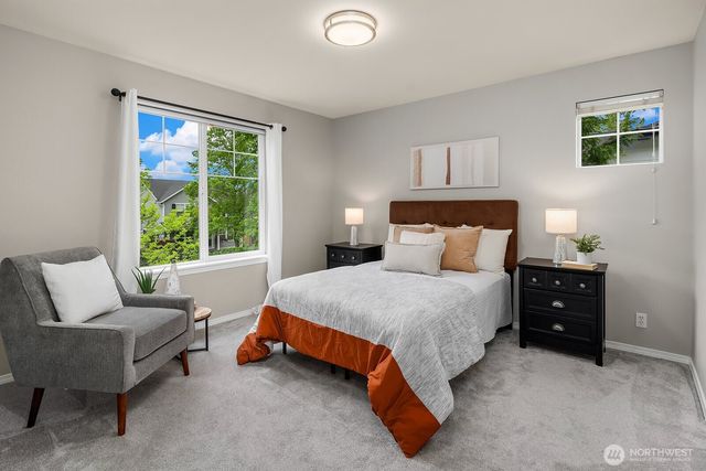 7306 Douglas Avenue SE, Snoqualmie, WA 98065
