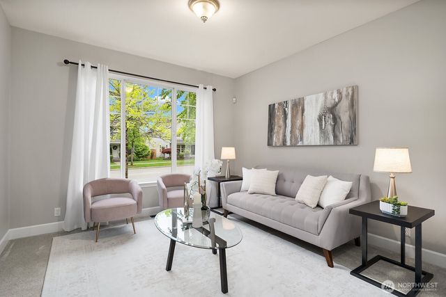 7306 Douglas Avenue SE, Snoqualmie, WA 98065