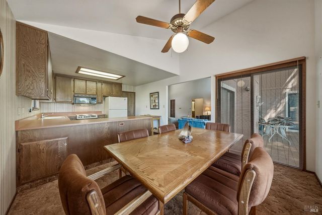 2810 Greenway Dr, Kelseyville, CA 95451