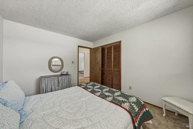 2810 Greenway Dr, Kelseyville, CA 95451