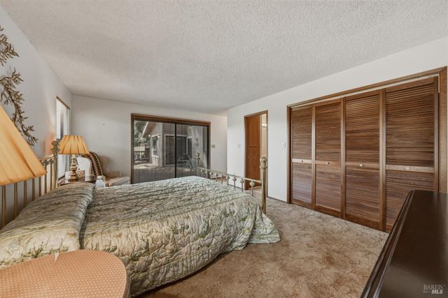2810 Greenway Dr, Kelseyville, CA 95451