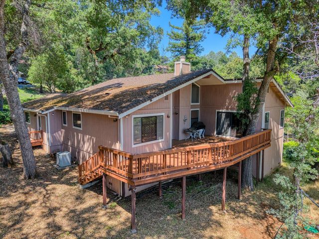 2810 Greenway Dr, Kelseyville, CA 95451