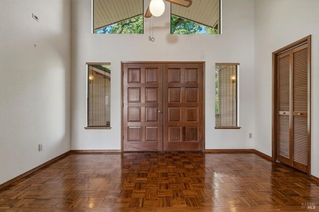 2810 Greenway Dr, Kelseyville, CA 95451