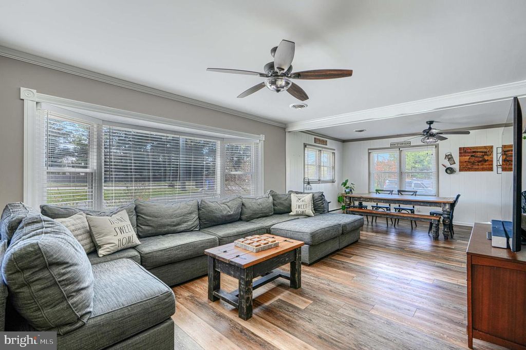 Image 6 of property listing at 1314 E CHURCHVILLE RD, Bel Air, MD 21014