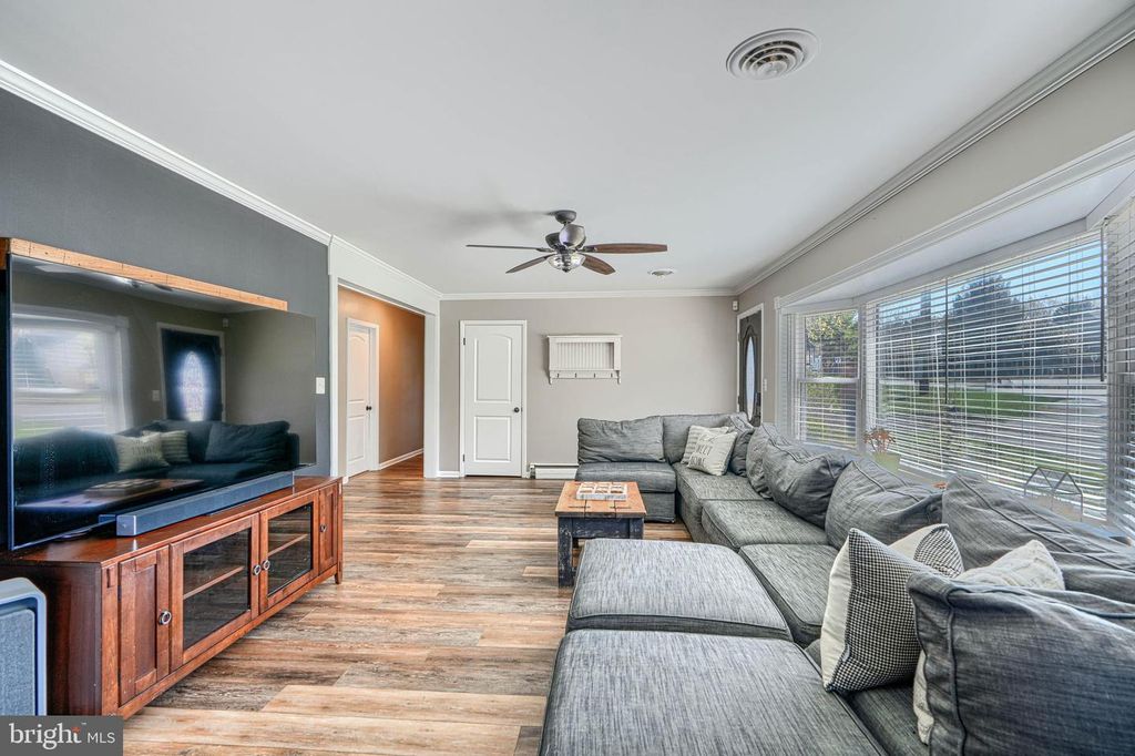 Image 7 of property listing at 1314 E CHURCHVILLE RD, Bel Air, MD 21014