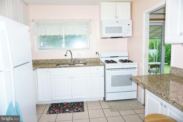 5904 CHARNWOOD RD, Baltimore, MD 21228