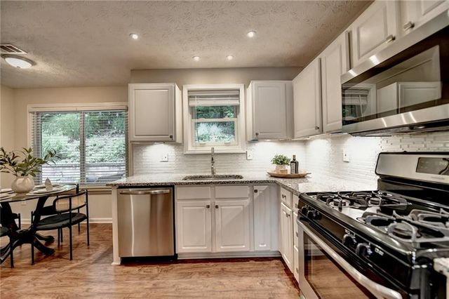 5278 Underhill Lane, Sugar Hill, GA 30518