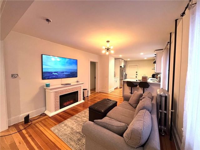 18 Apthorp Avenue, Newport, RI 02840